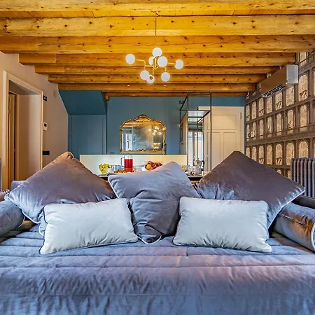 Corte Rubbi 9 Canal View -dimora Italia -