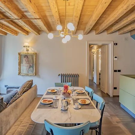 Corte Rubbi 9 Canal View -dimora Italia - *