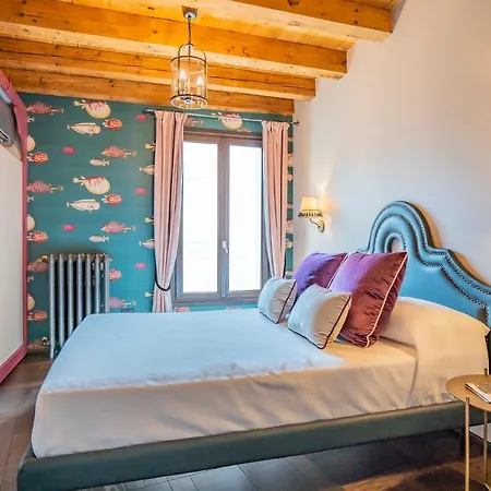 Corte Rubbi 9 Canal View -dimora Italia -